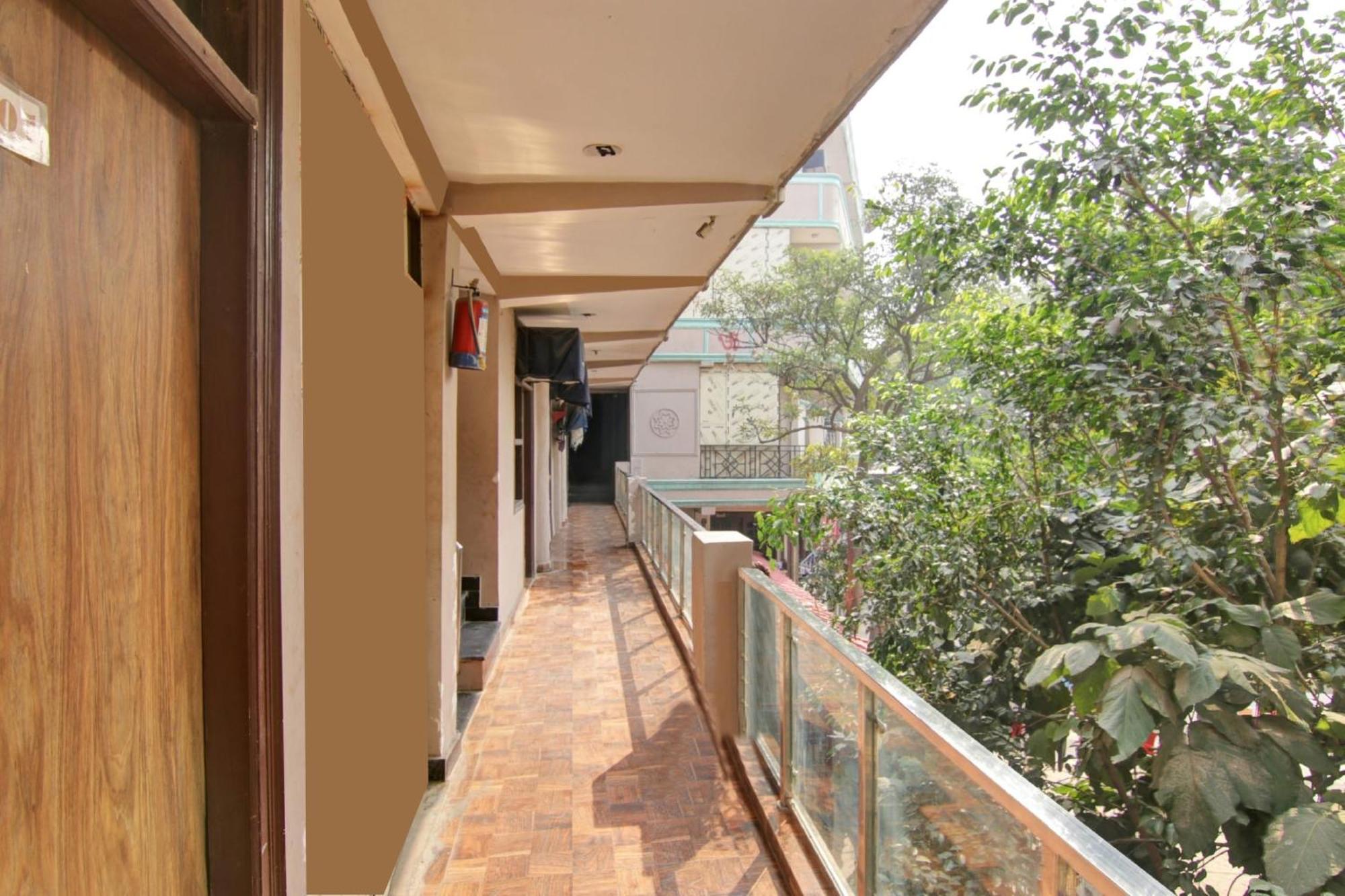 Hotel O Green New Delhi